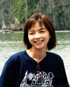 ​曾在北大留学的“棋界第一美女”，担任棋魂监制，嫁给小5岁门将