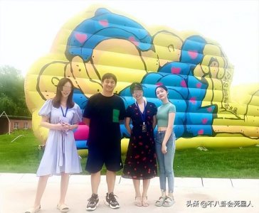 ​黄多多个人资料身高体重(16岁黄多多身高接近1米7)