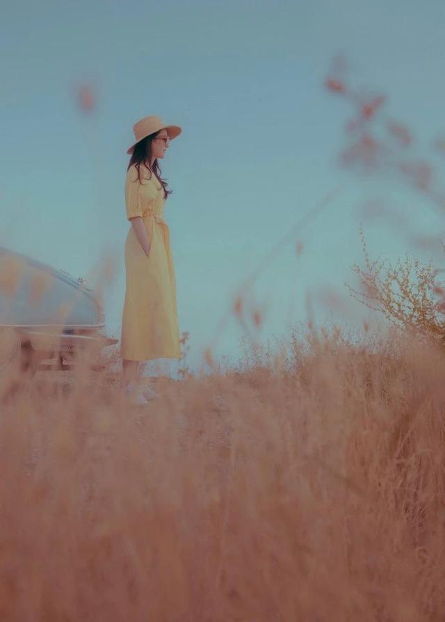 刘亦菲时尚照(刘亦菲依旧美得冒泡泡)(5)