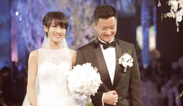 谢楠在微博晒出两个孩子的照(看似小女人的外表下)(10)