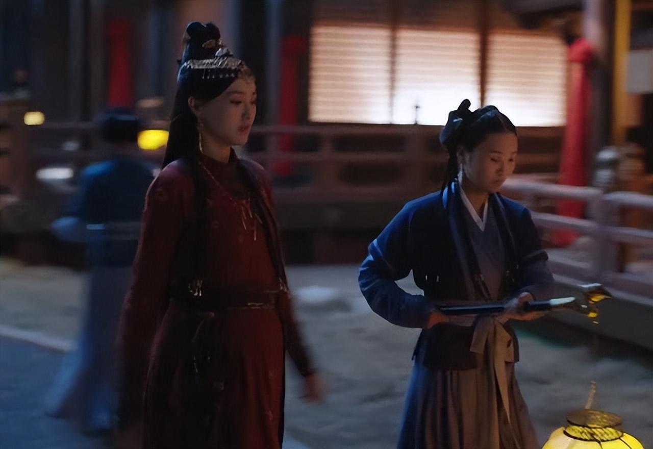 摆烂?唐嫣三个月没公开露面,只愿意待上海工作,被曝在备孕二胎