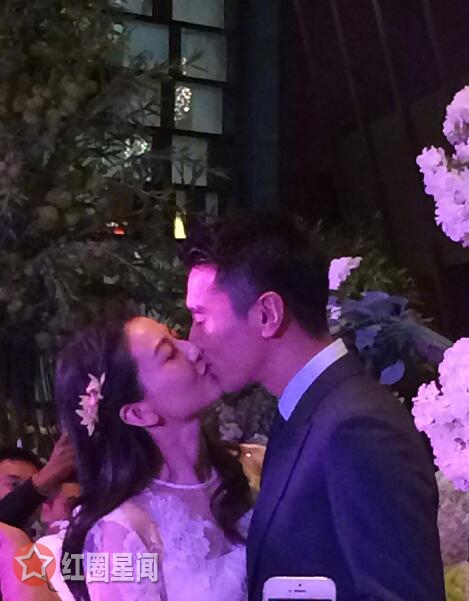 深扒高圆圆赵又廷有孩子吗 赵又廷拥吻高圆圆完虐单身狗