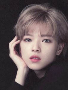 ​曾让人惊艳无比的女团成员：俞定延，还记得她那几张神图吗？