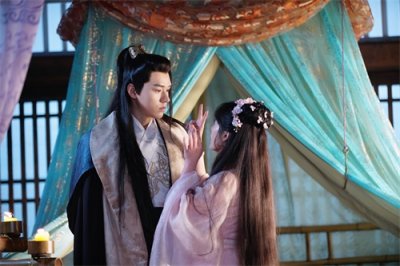 ​《绝世千金》开播热度飙升引热议 龚俊霸气反撩甜蜜撒糖