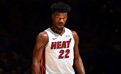 ​巴特勒8000万年薪签约后，排队给火箭道歉，哈登的状态回升了