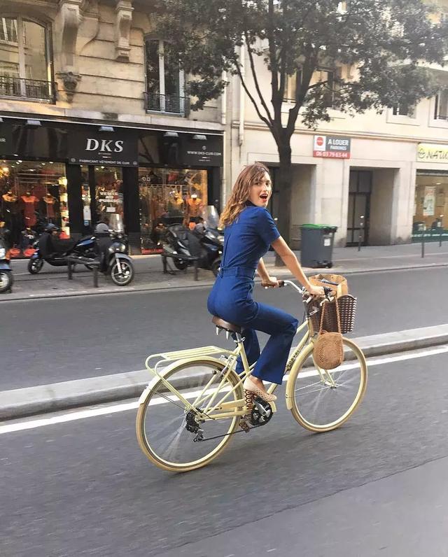 连体裤穿着怎么上厕所（有没有人跟我有同样的疑问）(51)