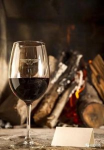 ​9年梨花村酒多少钱，梨花村9年多少钱一瓶