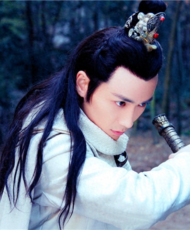 朱一龙《萧十一郎》剧照，《芈月传》嬴稷变身连城璧