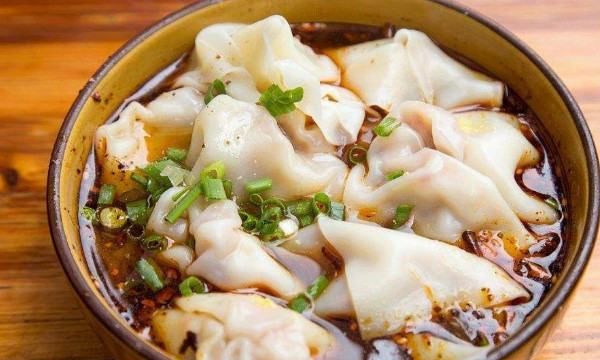 抄手是什么形状,抄手和馄饨的区别图2