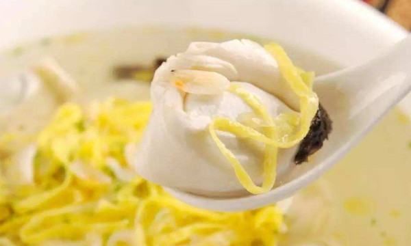 抄手是什么形状,抄手和馄饨的区别图3