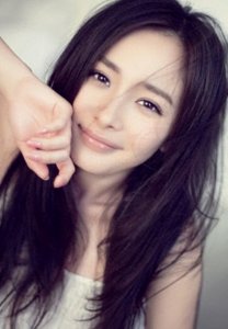 ​杨幂到底有没有整容，这些早年的剧照一不小心说了大实话！