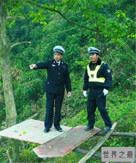 史上最牛交警，执勤环境有多危险你绝对想象不到！