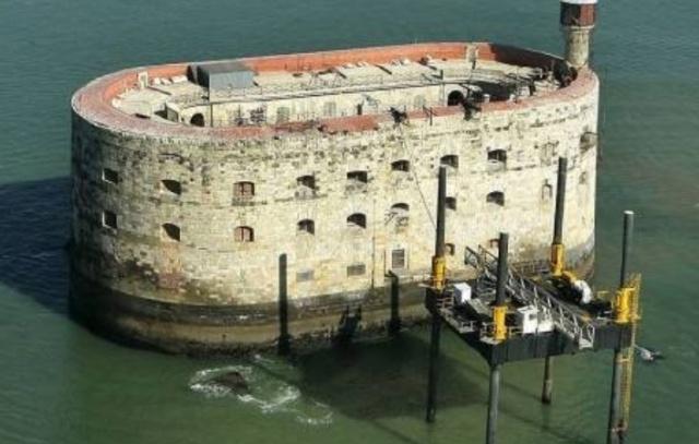 全球管理最松懈的监狱，犯人不带手脚铐，可随意走动，却无人敢逃