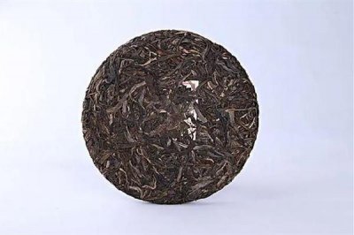 ​茶饼有霉味了怎么处理 茶饼发霉了还能喝吗