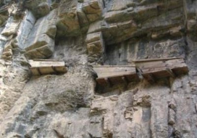 ​将工业酒精兑入婚宴酒致5死 工业酒精当燃料有危险吗？