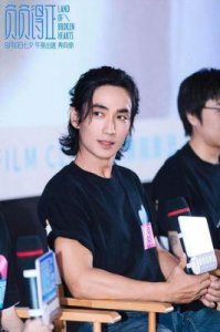 ​朱一龙主演电影七夕档口碑崩盘，观众失望