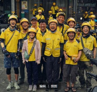 ​王俊凯新片上映，首日票房第一，他能追上易烊千玺的脚步吗？