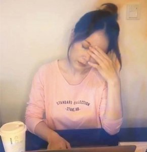 ​TVB万年绿叶姚乐怡，颜值可人身材诱人，却无奈只能转行做幕后