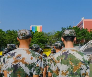 ​为什么要军训，这是迄今为止听过的最好的答案