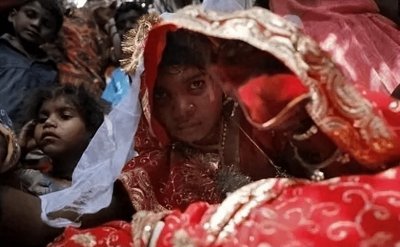 ​“童婚新娘”频频出现，印度女性始终被沉重的枷锁禁锢着