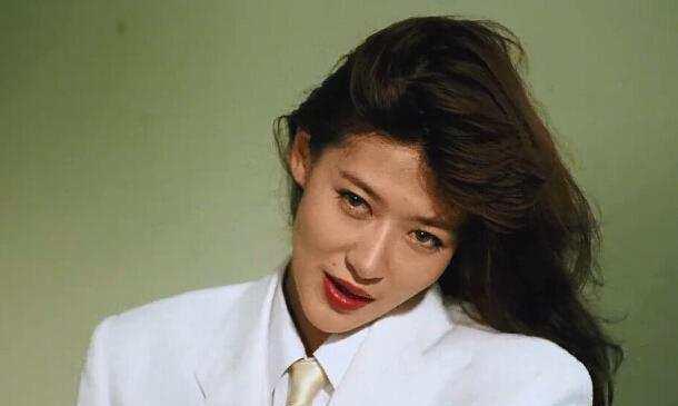 《国产凌凌漆》中陈宝莲如此光鲜, 现实却自杀身亡