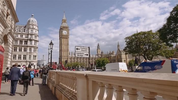 最“原始”民族,当地人不爱穿衣服,夫妻生活都不回避