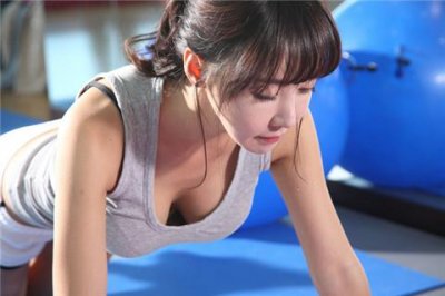 ​分手后谁先删微信谁输，你是小学生吗？