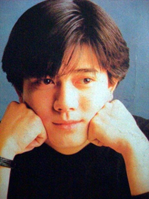 不输当红小鲜肉，郭富城年轻帅照珍藏版，与周星驰还合过影