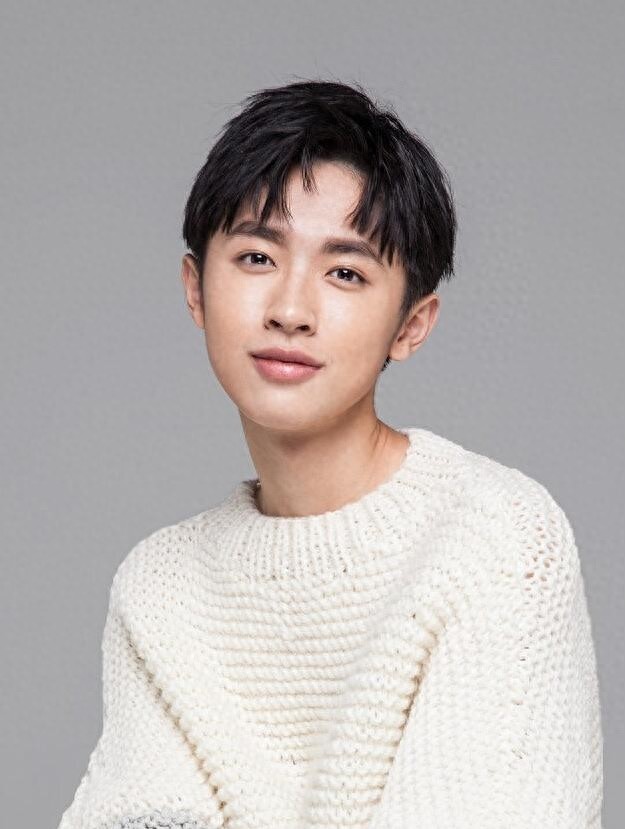 内地小生张逸杰