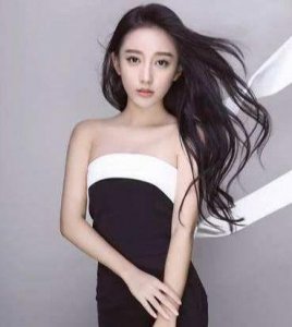 ​她曾是《非诚勿扰》最美观众，因一个镜头被星探看中，如今成演员