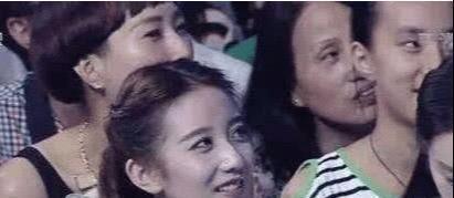 她曾是《非诚勿扰》最美观众，因一个镜头被星探看中，如今成演员