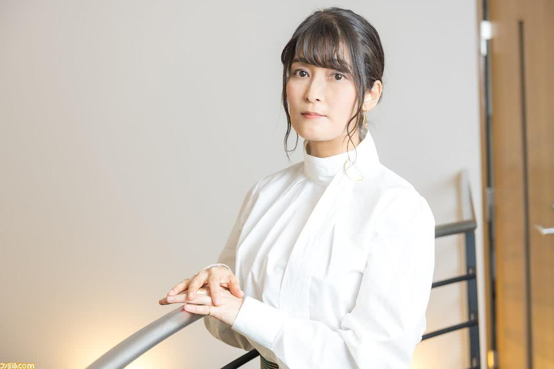 川澄绫子个人资料写真作品