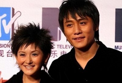 ​18年后再看刘烨和谢娜，他们6年的爱情，直到现在还是“意难平”