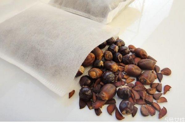 吃木瓜籽有什么好处呢 木瓜籽有什么营养价值呢 吃木瓜籽有什么好处呢 木瓜籽有什么营养价值呢