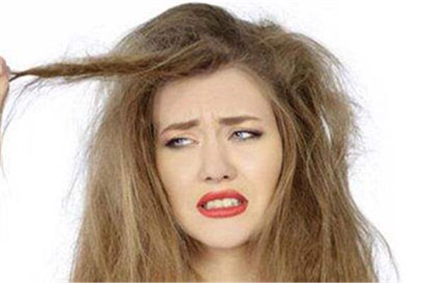 头发干燥怎么护理 头发干燥可以用吹风机吗 头发干燥怎么护理 头发干燥可以用吹风机吗