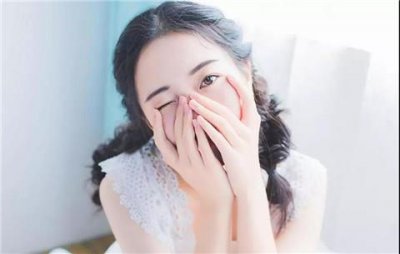 ​女朋友哼哼哼生气了怎么哄