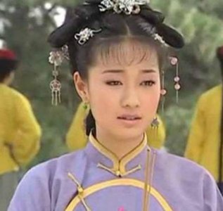 ​四位紫薇扮演者，你看最后一位可以跟马伊琍媲美吗