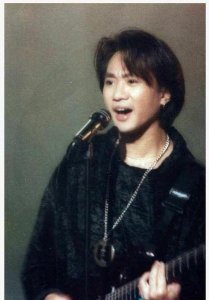 ​黄家驹和邓丽君谁的影响力大