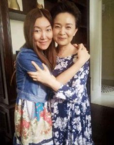 ​刘莉莉的丈夫是谁？母亲专业户刘莉莉个人资料大揭秘