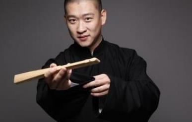 他是郭德纲的左膀右臂，张云雷：在德云社里，我除了师傅最怕他！