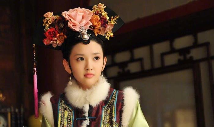 杨幂等人旗头装，刘亦菲最美竟是PS，你为谁抱不平