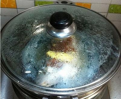 清蒸鲈鱼到底蒸“几分钟”最好? 我总做错, 难怪肉质偏老!