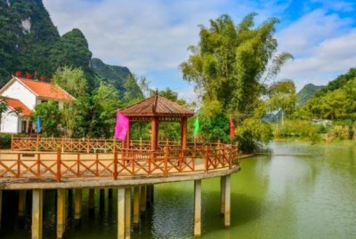 ​广西最美长寿之乡，依山傍水绿树成荫，百岁老人还超过70位