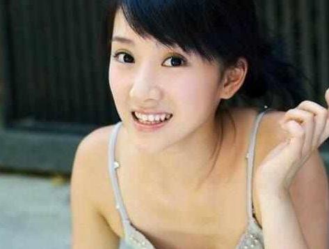 原来她是陈道明的女儿，隐藏三十年，堪称最低调的星二代！