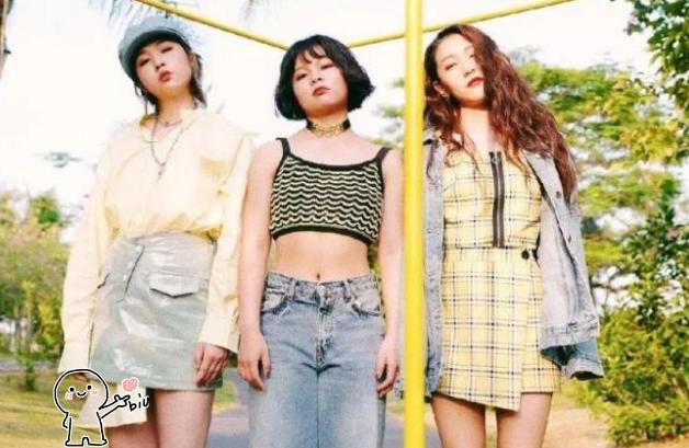 3sunshine发秋装照，C皇致敬“麻辣鸡”，网友：很高级