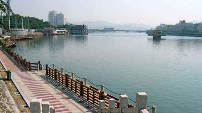 广东发展最“差”的城市, 不是云浮也不是汕尾, 知道是哪里吗