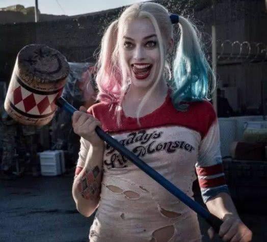 全网最火“小丑女”走红后,小学生cos,网友:逆天化妆术!