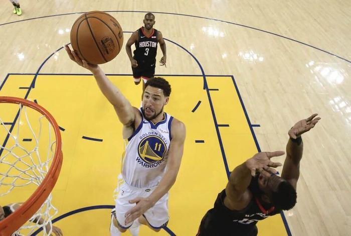 再一次得利？G5勇士最后一次进攻疑似“违例”，球迷不买单了