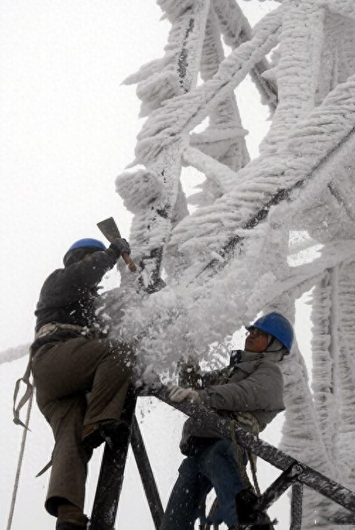 2008年春节南方的那场雪灾，还有多少人记得，那年你在哪儿