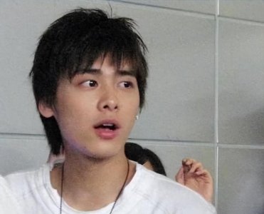 ​李易峰：从璀璨巨星到孤独普通人的跌宕人生路